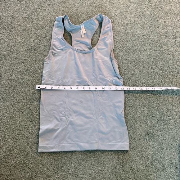 Light blue stretchy tank top - Picture 3 of 4